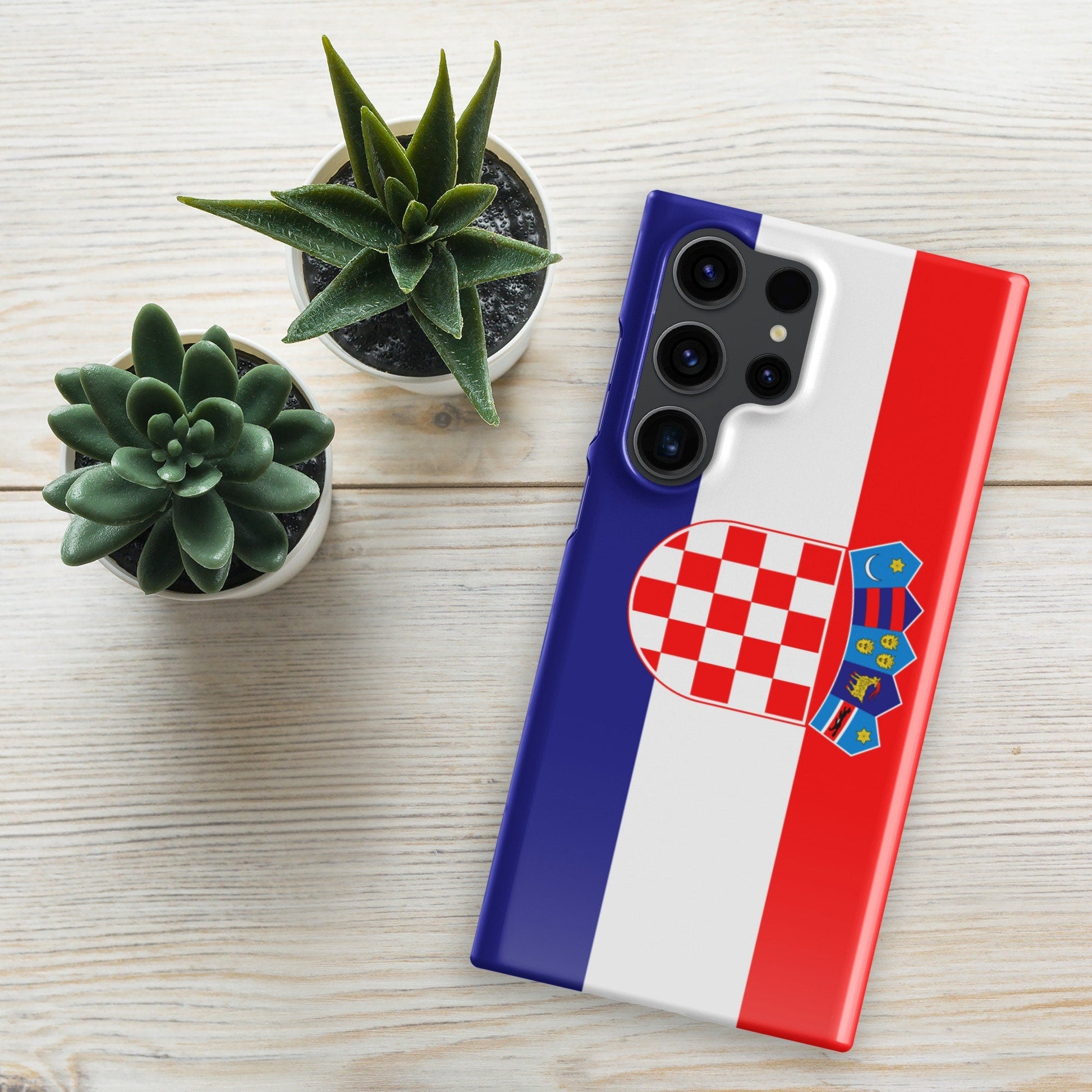 Croatia Flag Samsung Galaxy Phone Case for Samsung S24 and Samsung S23 for Patriots - Raiden Gate Design