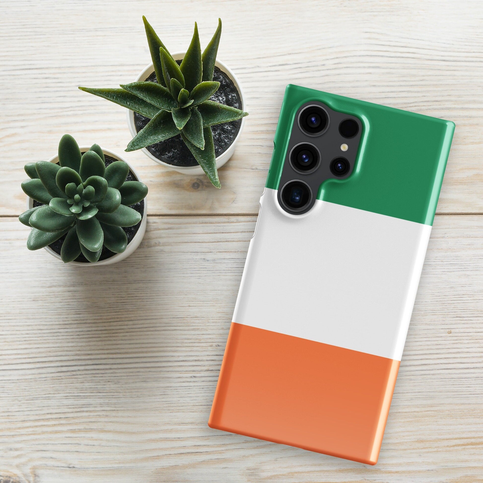 Ireland Flag Samsung Galaxy Phone Case for Samsung S24 and Samsung S23 for Patriots - Raiden Gate Design