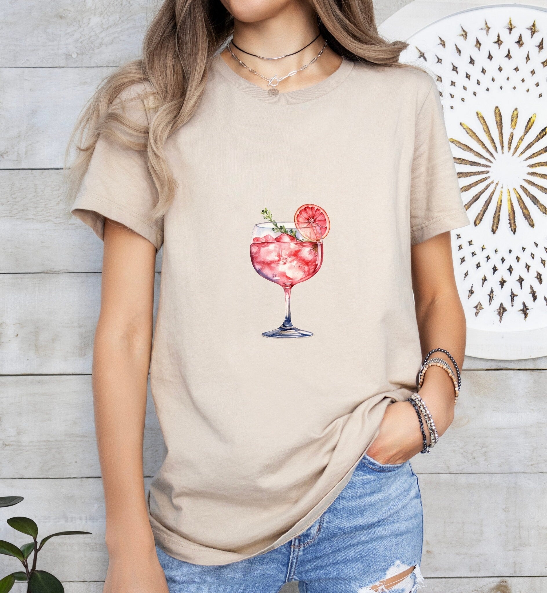 Rose Cocktail Groom or Bride Cocktail Bar Shirt - Minimalist Aesthetic T-Shirt for Bachelor or Hen Party - Fun and Chic Design - Raiden Gate Design