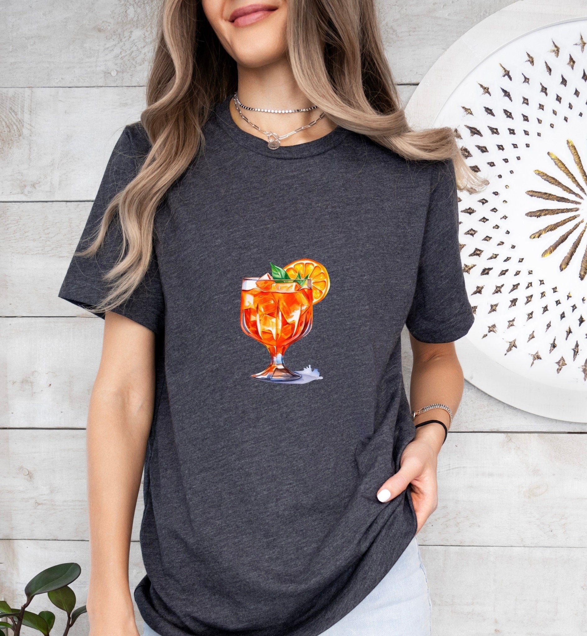 Spritz Veneziano Groom or Bride Cocktail Bar Shirt - Minimalist Aesthetic T-Shirt for Bachelor or Hen Party - Fun and Chic Design - Raiden Gate Design