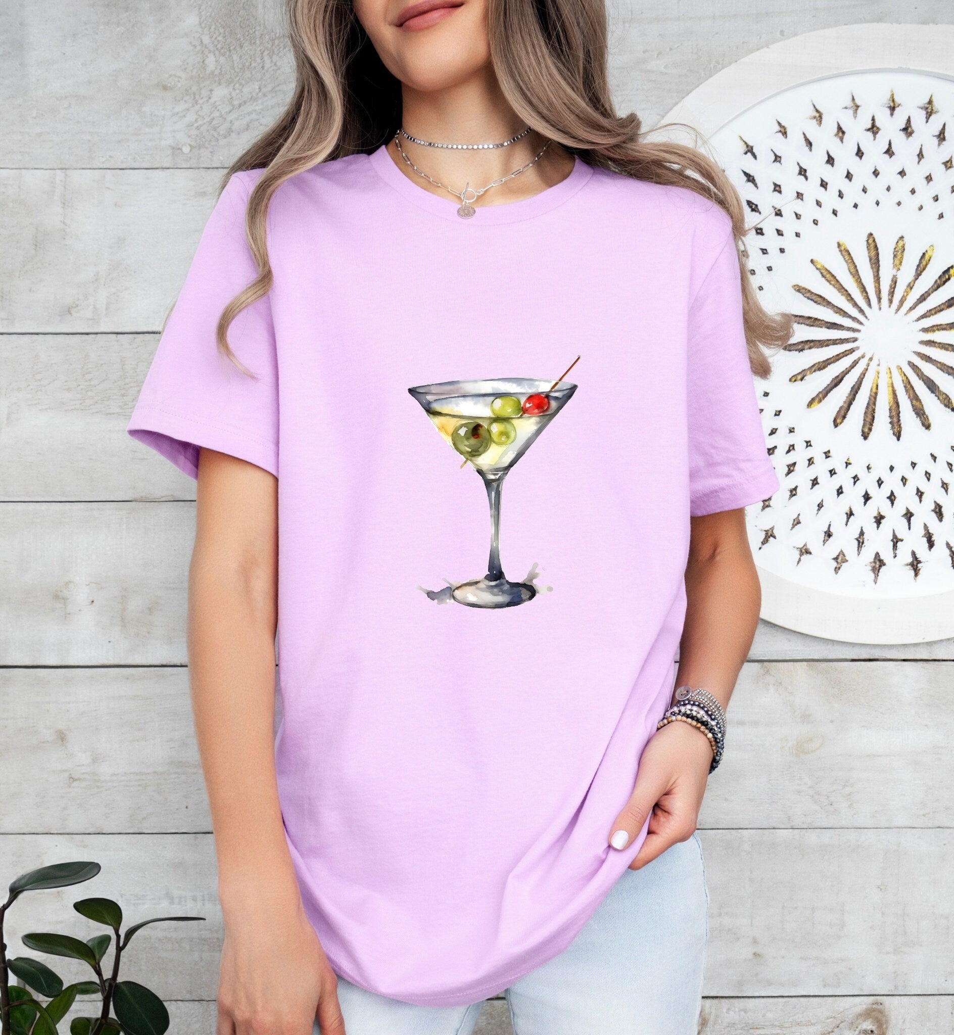 Vodka Martini Cocktail Groom or Bride Cocktail Bar Shirt - Minimalist Aesthetic T-Shirt for Bachelor or Hen Party - Fun and Chic Design - Raiden Gate Design